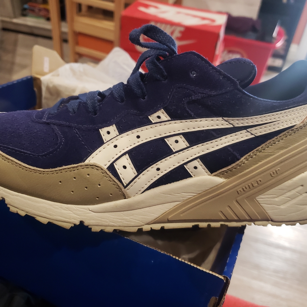 ASICS Men's Navy and Tan Sneakers